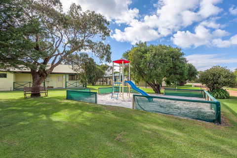 Surfside Ocean Beach Denmark Holiday Accommodation - Accommodation Gold Coast 0