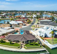 LA ANCHOR ON THE CANALS MANDURAH - Accommodation Gold Coast