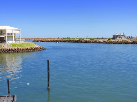 Oceans Edge - Busselton - Gold Coast 4U 13