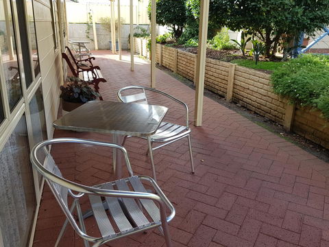 Park Avenue Holiday Units - Accommodation Gold Coast 22
