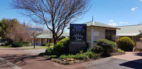 Park Avenue Holiday Units - Accommodation Gold Coast 14
