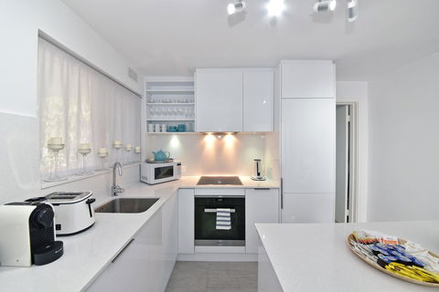 Cottesloe Apartment Close To Beach - Gold Coast 4U 13