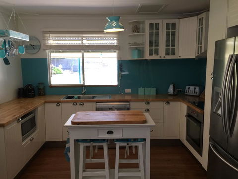 Aqua Shack Jurien Bay - Gold Coast 4U 1