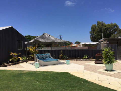 Aqua Shack Jurien Bay - Gold Coast 4U 7