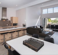 Rooftop Margaret River - Gold Coast 4U