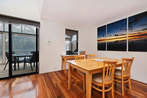 Sunset On Fearn - Gold Coast 4U 10