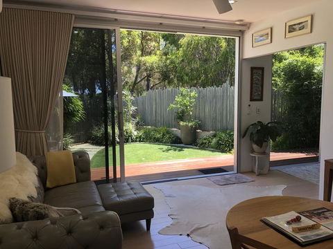 Banksia Luxury Villa - Gold Coast 4U 1