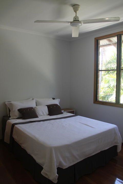 Beach House On Fox - Gold Coast 4U 8