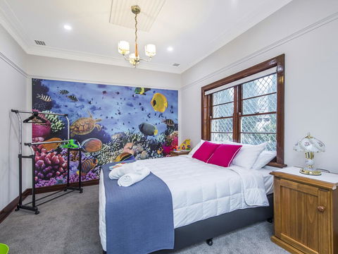 Luxury Federation Style Home - Sleeps 10 - Accommodation Gold Coast 10