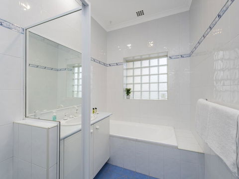 Luxury Federation Style Home - Sleeps 10 - Accommodation Gold Coast 14