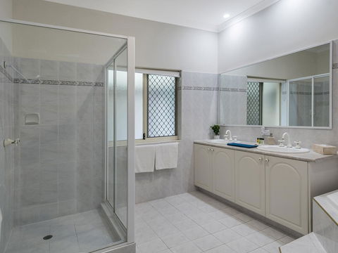 Luxury Federation Style Home - Sleeps 10 - Accommodation Gold Coast 13