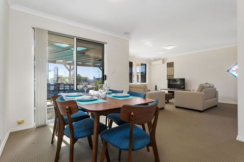 Como South Perth Villa - Accommodation Gold Coast 8