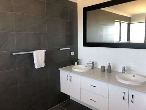 The Shak Kalbarri - Gold Coast 4U 9