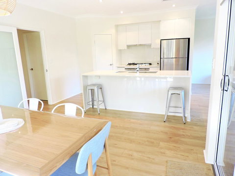Contemporary Cove - Quindalup - 1 Gold Coast 6