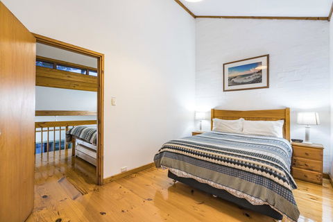 Cottesloe Beach Chalets - Gold Coast 4U 8