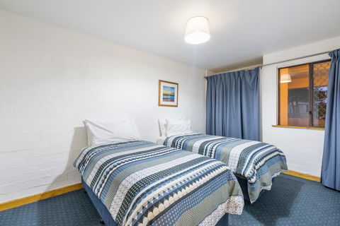 Cottesloe Beach Chalets - Gold Coast 4U 40