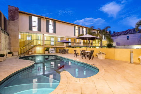 Cottesloe Beach Chalets - Gold Coast 4U 11