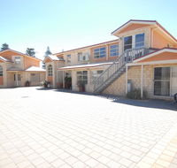 Yot Spot Apartments - Accommodation Gold Coast