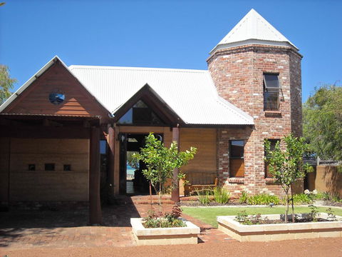 Beach House Dunsborough - Gold Coast 4U 13