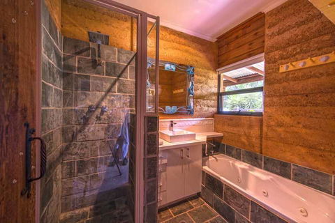 Beach House Dunsborough - Gold Coast 4U 19
