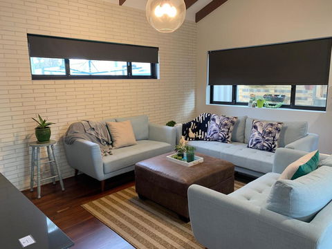 Starboard Drift - Captain & Crew - In Town Entire House For 8 - Gold Coast 4U 7