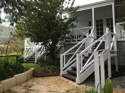 Applegate Lane Chalet - Accommodation Gold Coast 5