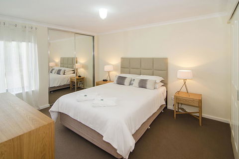 Beach Retreat - Busselton - 1 Gold Coast 5