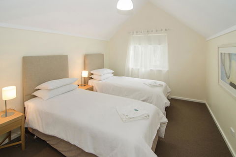 Beach Retreat - Busselton - 1 Gold Coast 7