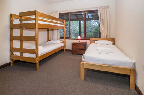 53 Martina Drive - Gold Coast 4U 24