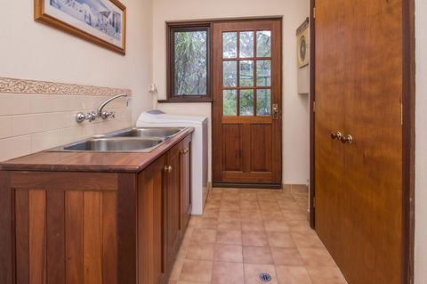 53 Martina Drive - Gold Coast 4U 27