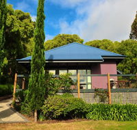 Waterfall Cottages - Gold Coast 4U