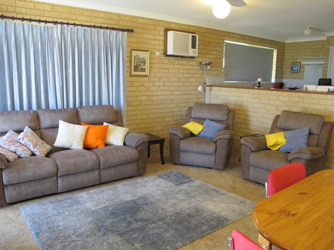 Kalbarri Riverfront Unit - Gold Coast 4U 17