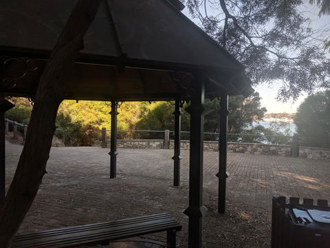 Riverside Retreat - Gold Coast 4U 12