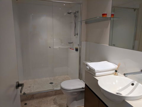 Riverside Retreat - Gold Coast 4U 11