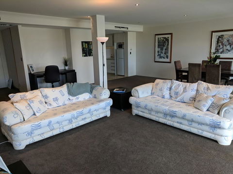Riverside Retreat - Gold Coast 4U 14
