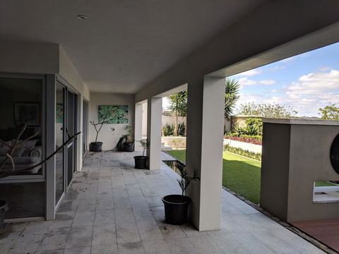Riverside Retreat - Gold Coast 4U 6
