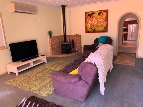 The Cottage That Could - Accommodation Gold Coast 5