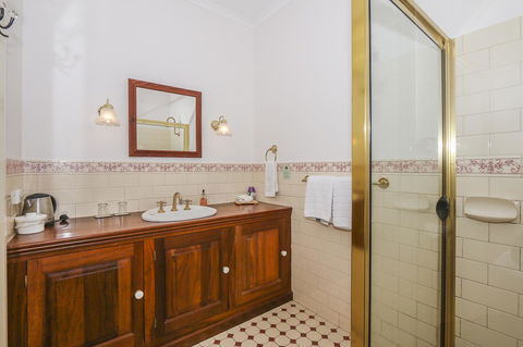 Rosebridge House Bed & Breakfast Adult Retreat - Accommodation Gold Coast 20