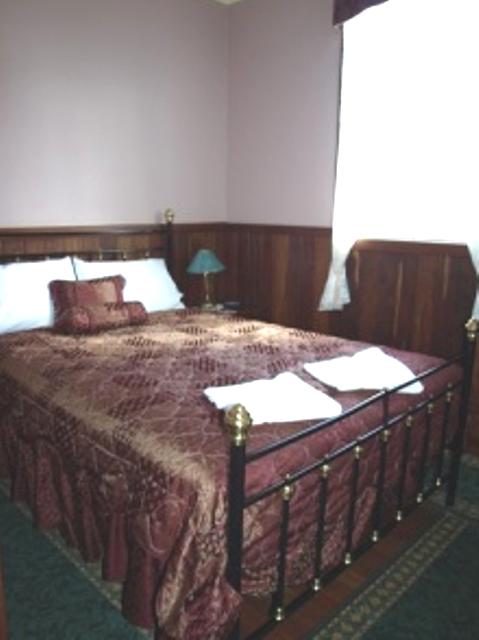 Pemberton Old Picture Theatre Holiday Apartments - Accommodation Gold Coast 16