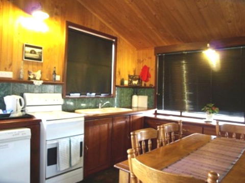 Pemberton Old Picture Theatre Holiday Apartments - Accommodation Gold Coast 18