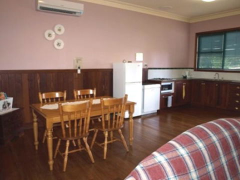 Pemberton Old Picture Theatre Holiday Apartments - Accommodation Gold Coast 34
