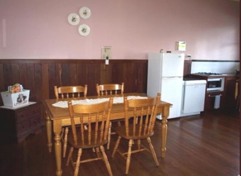 Pemberton Old Picture Theatre Holiday Apartments - Accommodation Gold Coast 28
