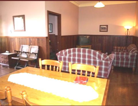 Pemberton Old Picture Theatre Holiday Apartments - Accommodation Gold Coast 35