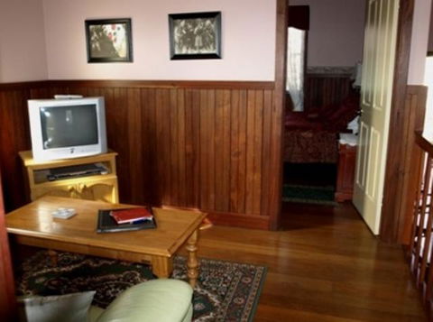 Pemberton Old Picture Theatre Holiday Apartments - Accommodation Gold Coast 31