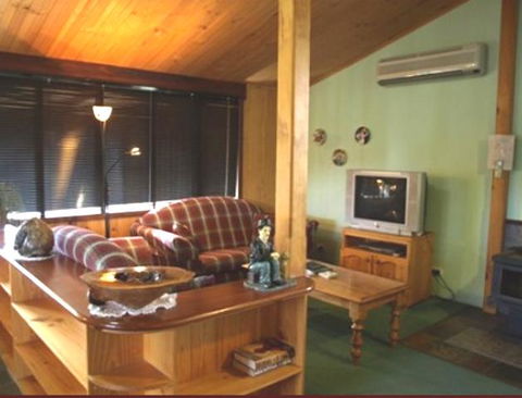 Pemberton Old Picture Theatre Holiday Apartments - Accommodation Gold Coast 15