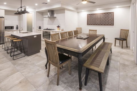 15 Cabot Close - Gold Coast 4U 13