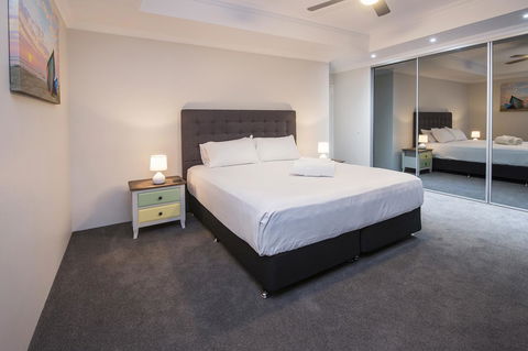 15 Cabot Close - Gold Coast 4U 4