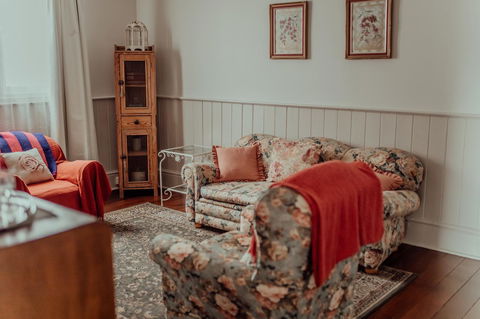 Bluebird Cottage - Gold Coast 4U 10