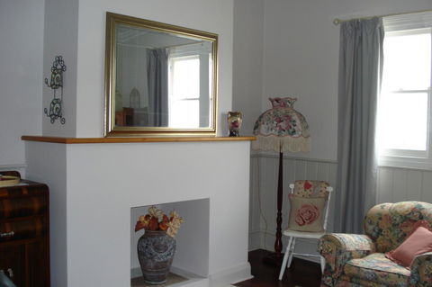 Bluebird Cottage - Gold Coast 4U 8