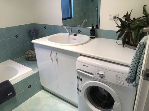 Zephyr Studio - Gold Coast 4U 20